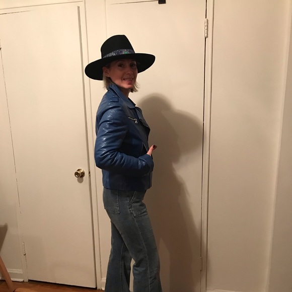 Blue Duck leather jacket. - Picture 3 of 7